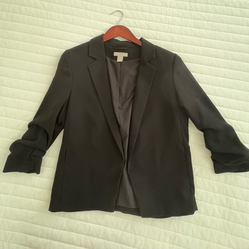 H&M Black Women's Blazer - Classic Open-Front Tailored Style